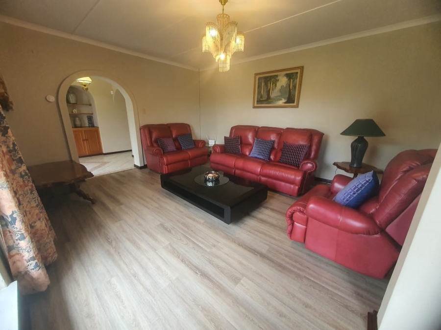 To Let 3 Bedroom Property for Rent in Beacon Bay Eastern Cape